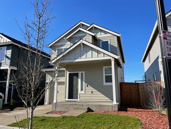 Building Photo - BEAUTIFUL 3 Bedroom 2.5 Bath Home! High Ce...