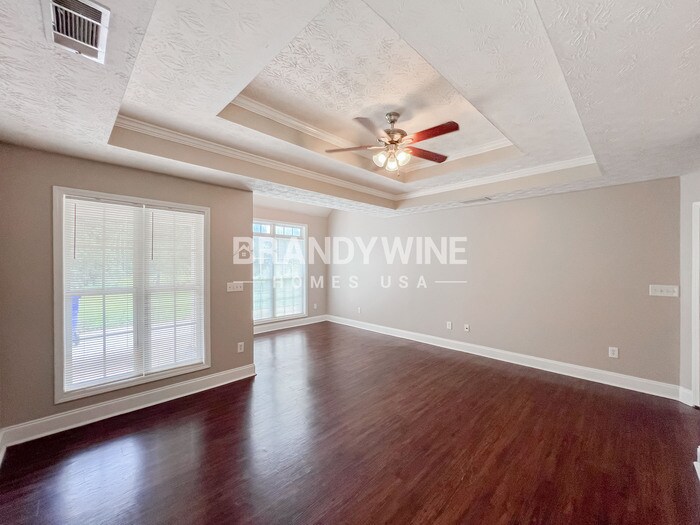 Building Photo - 155 Jennifer Ln