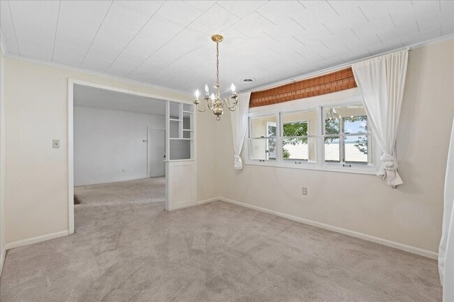 Building Photo - 309 S River Walk