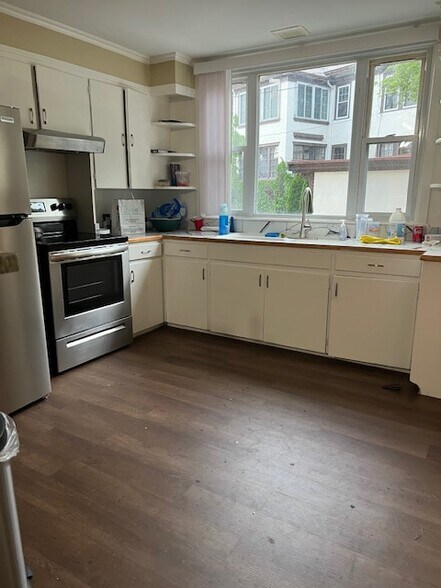 Building Photo - 49 Homestead Rd