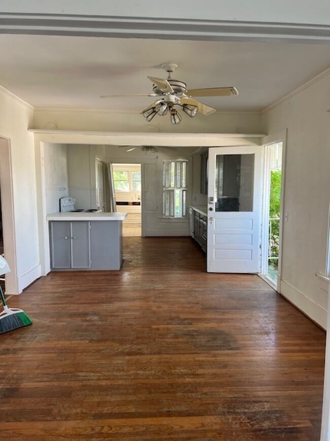 Building Photo - 20748 FM521