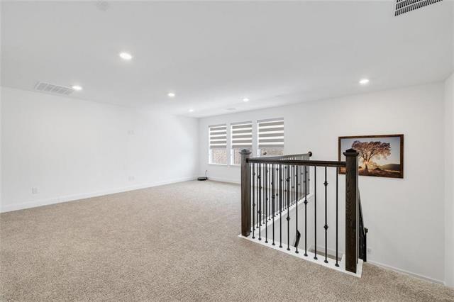 Building Photo - 1921 Bristol St