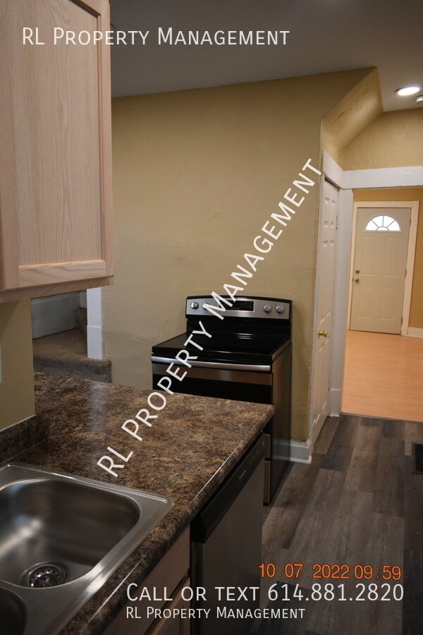 *WAIVED APPLICATION FEE WITH APPROVED APPL... 1879 Bruck St Columbus