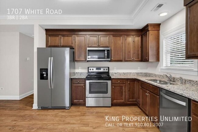 Building Photo - 1707 White Rd