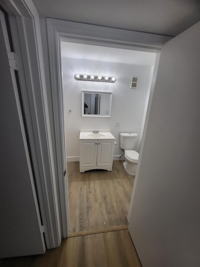 Building Photo - 2622 NW 33rd St