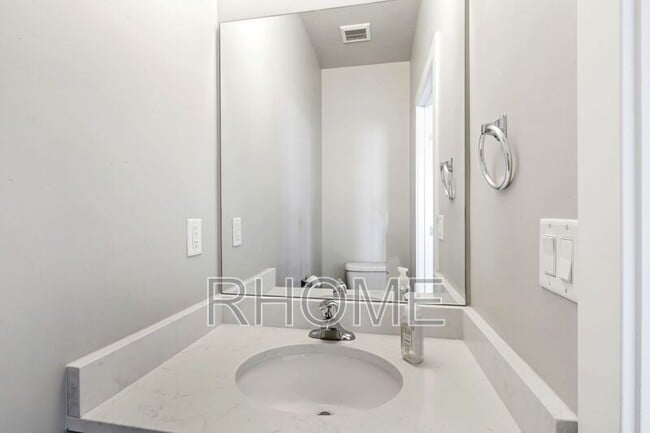 Building Photo - 7852 S 5440 W