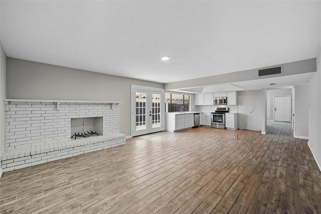 Building Photo - 5256 Sherman Dr
