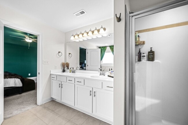 Building Photo - 227 Lookout Ln