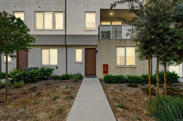 Building Photo - 5485 Seacliff Pl