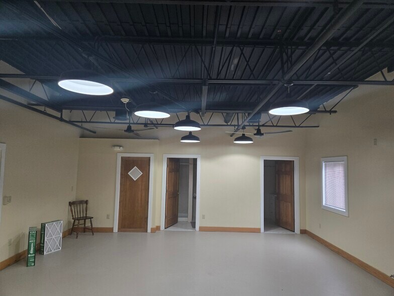 Building Photo - 42981 NY-28