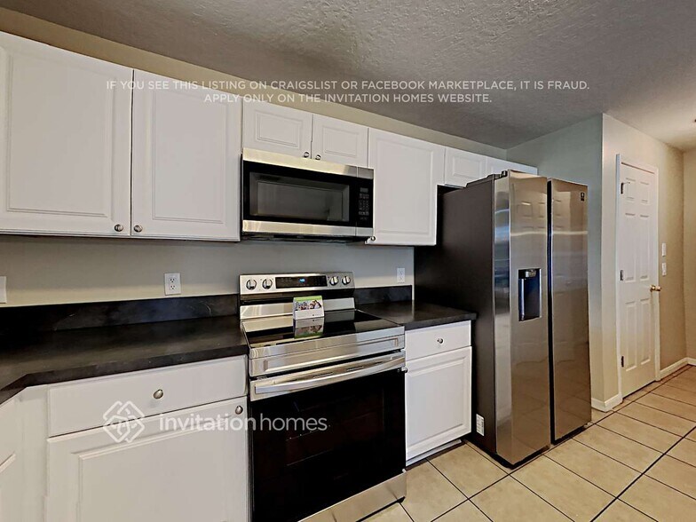 Building Photo - 2606 Whitewood Rd