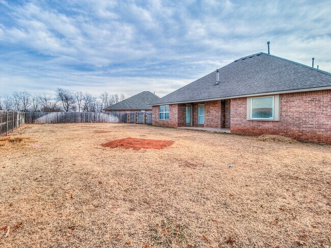 Building Photo - Cul-de-sac Lot- Deer Creek Schools- 4 Bedr...