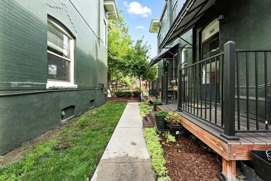 Building Photo - 1373 N Marion St