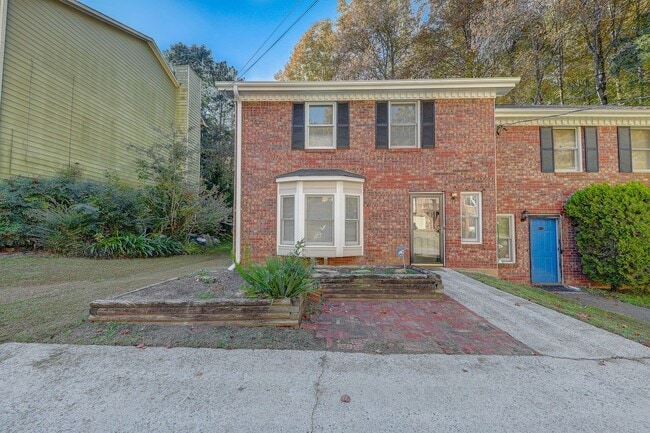 Primary Photo - 3 bedroom End Unit Townhouse in Smyrna-New...