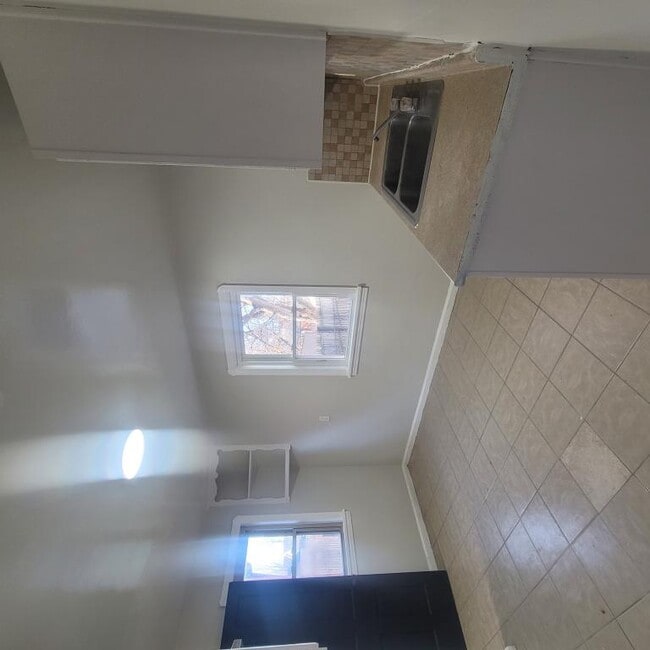 Building Photo - 13500 Crossburn Ave