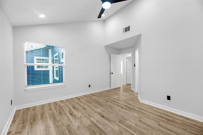 Building Photo - 18503 Willow Moss Dr