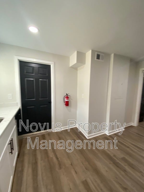 Building Photo - 901 Pacific Ave