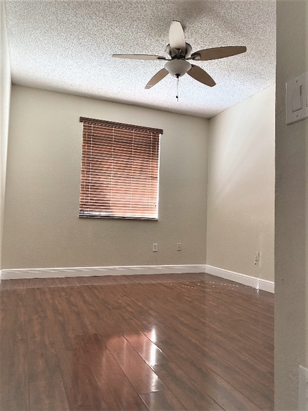 Building Photo - 14300 SW 159th Pl