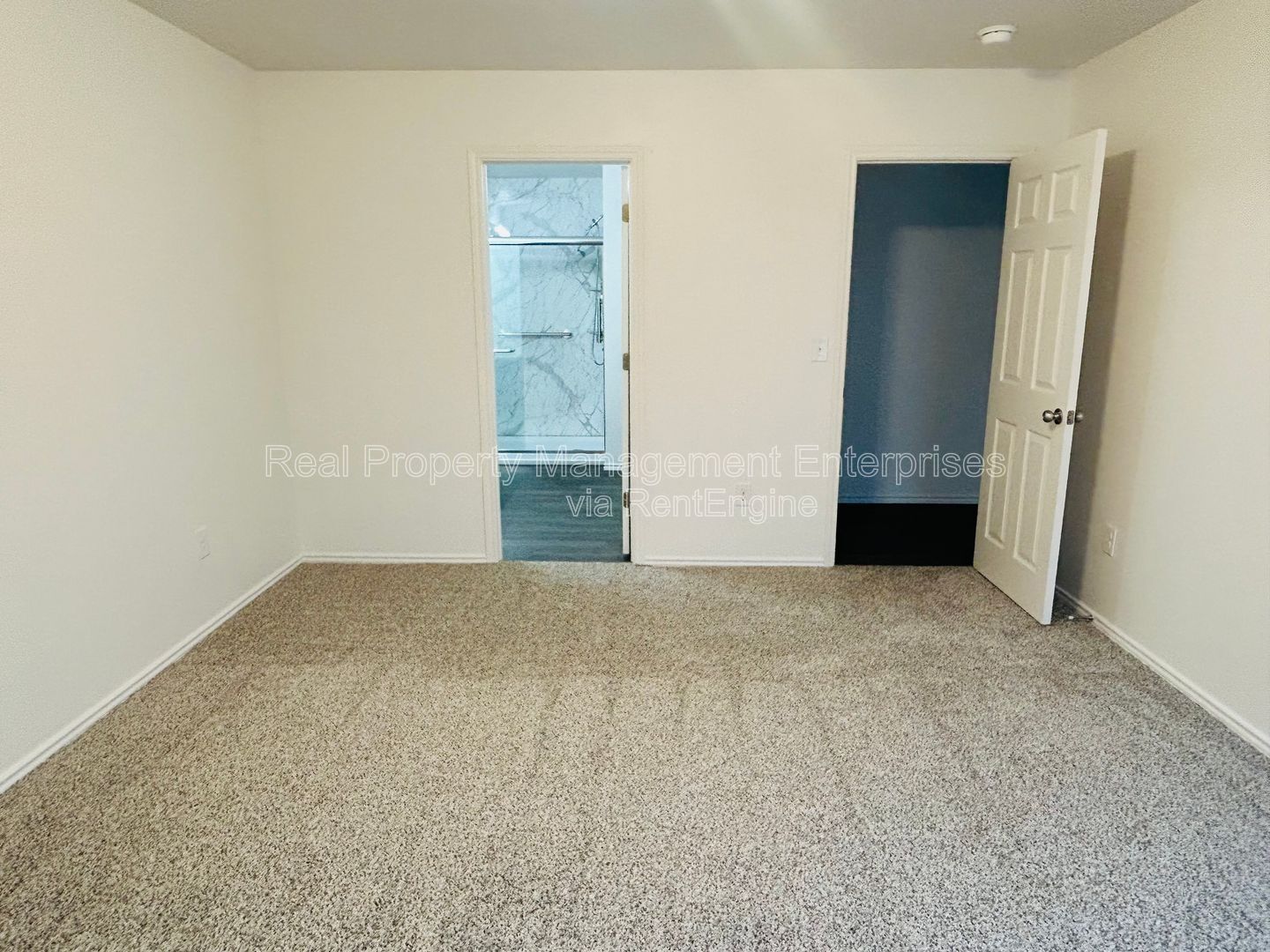 Building Photo - 11624 NW 96th St