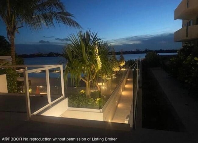 Building Photo - 2773 S Ocean Blvd