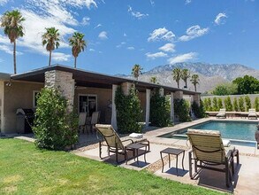 Building Photo - Palm Springs Cali House