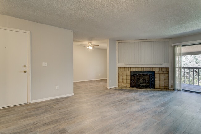 Building Photo - 1140 Holli Springs Ln