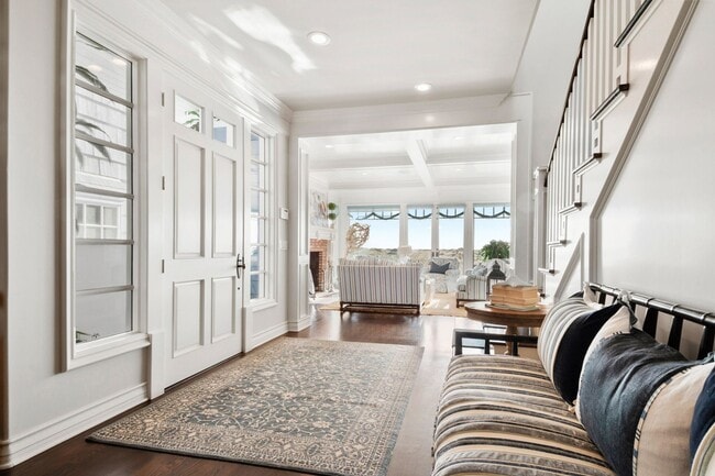 Building Photo - 1514 E Oceanfront