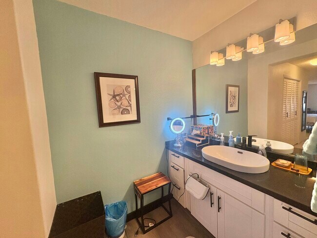 Building Photo - 55 S Kukui St