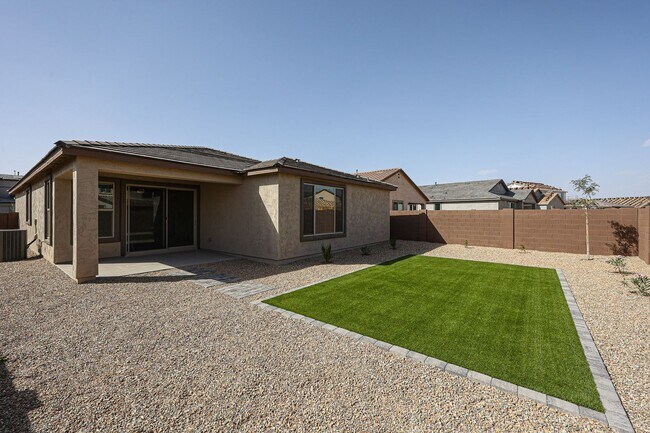 Building Photo - 3 bedroom + Den in Asante community