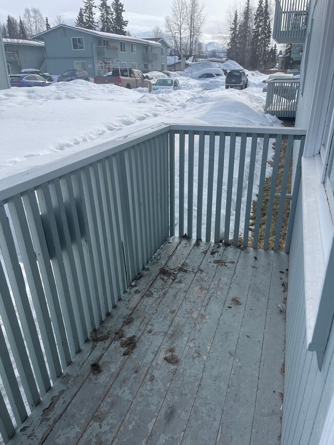 Building Photo - 1 BR/1 B near shopping center, UMED, and the Military base JBER.