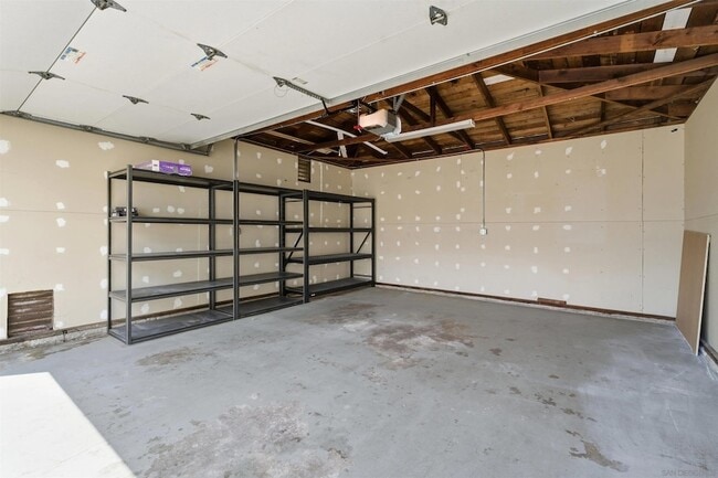 Building Photo - 6122 Nagel St