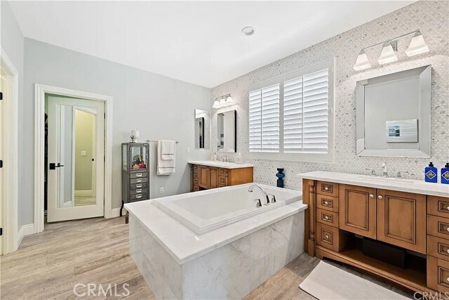 Building Photo - 9 Paniolo Rd