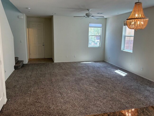 Building Photo - 2 Story detached home 3 bedrooms 2.5 bathrooms 2 car garage