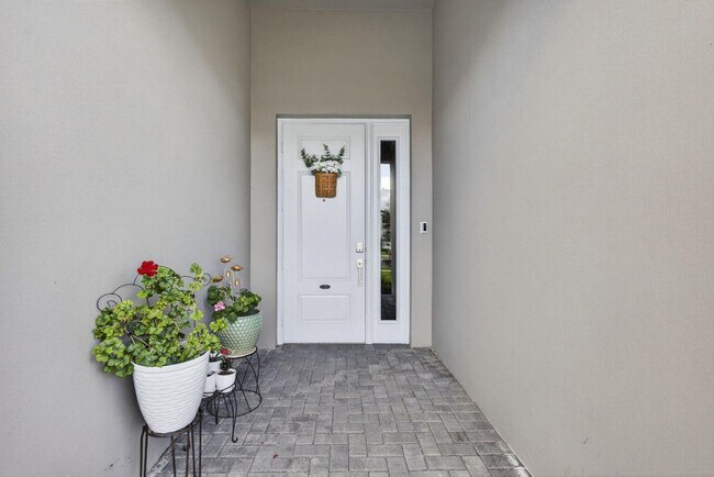 Building Photo - 1543 Stockbridge St