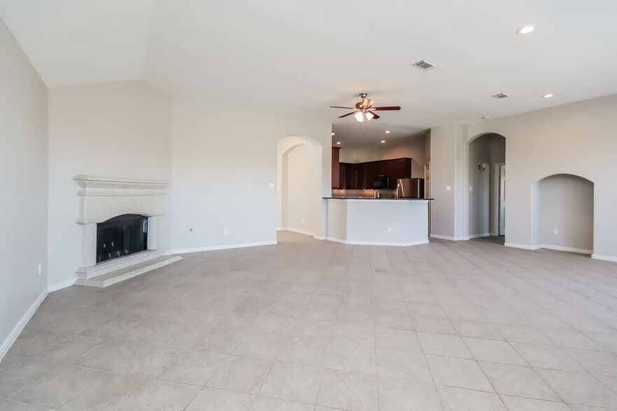 Building Photo - 22 Atascadero Dr