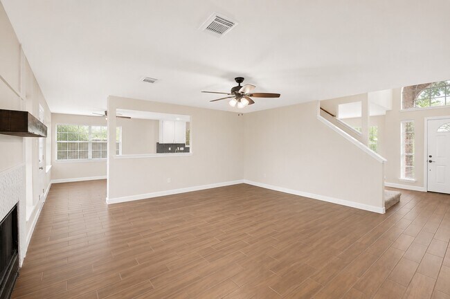 Building Photo - 19002 Timber Way Dr