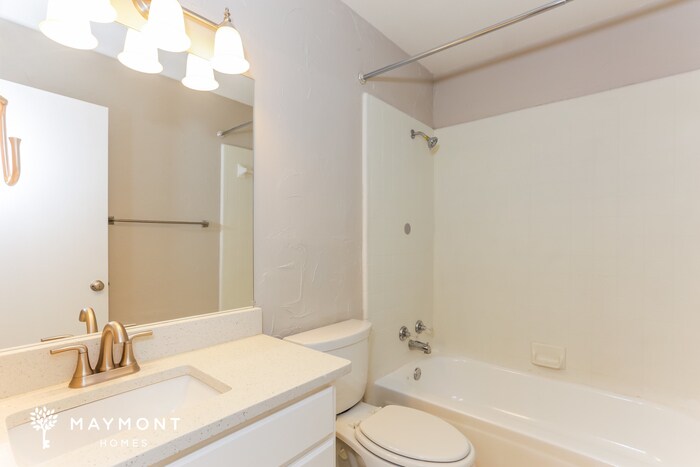Building Photo - 1312 Nelson Pl
