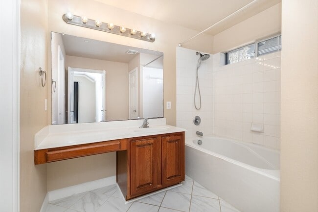 Building Photo - 4613 Penelope Ln