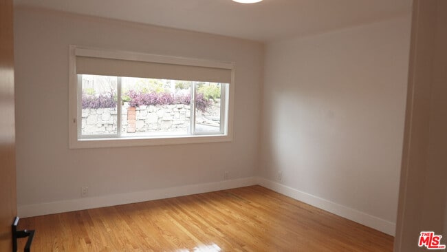 Building Photo - 5958 Overhill Dr