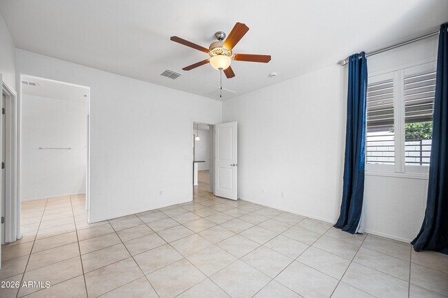 Building Photo - 2543 W Arroyo Way