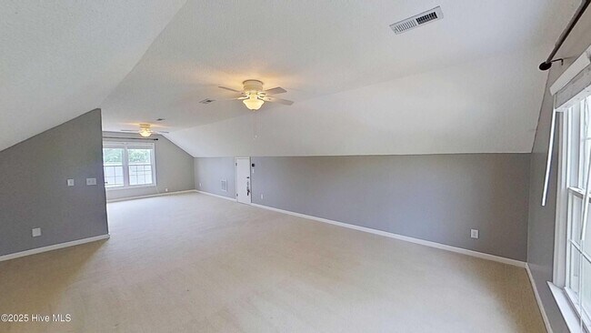 Building Photo - 6935 Lipscomb Dr