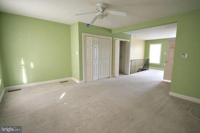 Building Photo - 219 Hermitage St