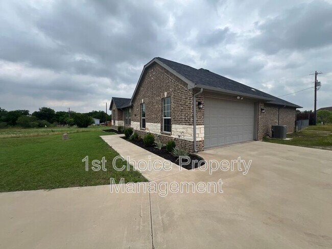 Building Photo - 5413 Harrys Pl