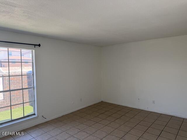 Building Photo - 10430 Seawood Dr
