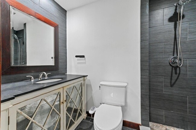 Building Photo - 98 Cleveland Rd