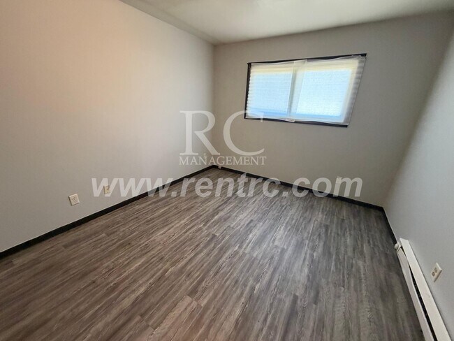 Building Photo - 42-A Schultz-