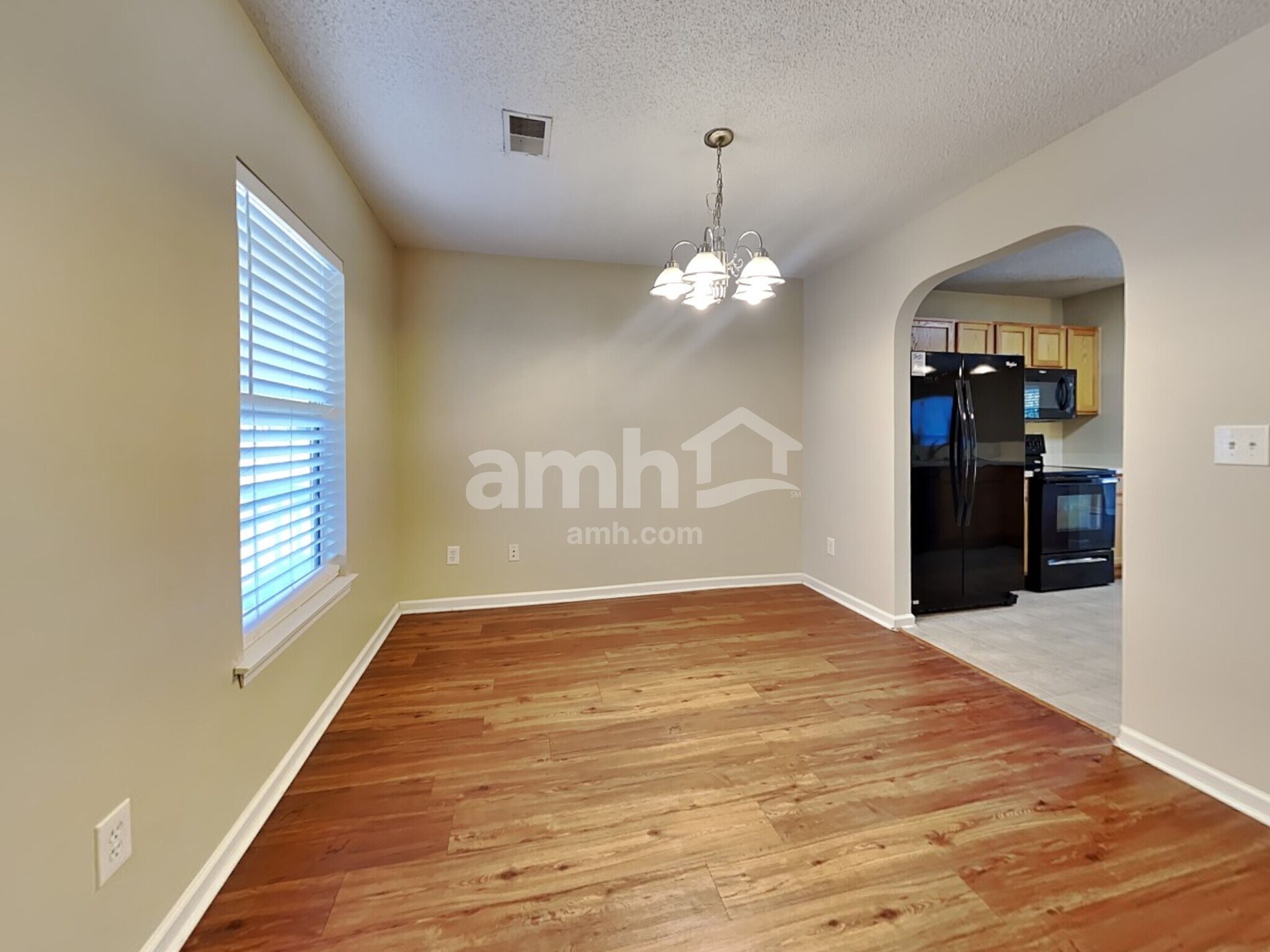 Building Photo - 228 Eagle Ridge Rd