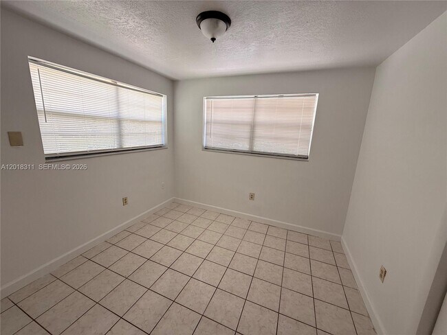 Building Photo - 311 NE 57th St