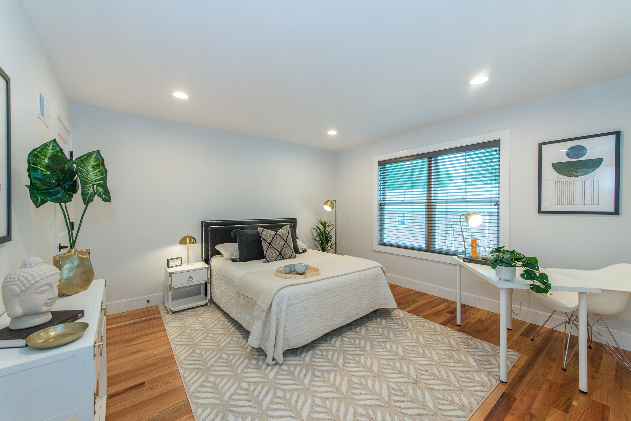 Building Photo - 360 Orange Rd