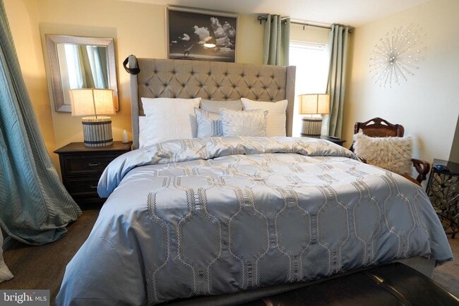 Building Photo - 5636 Gwynndale Ave